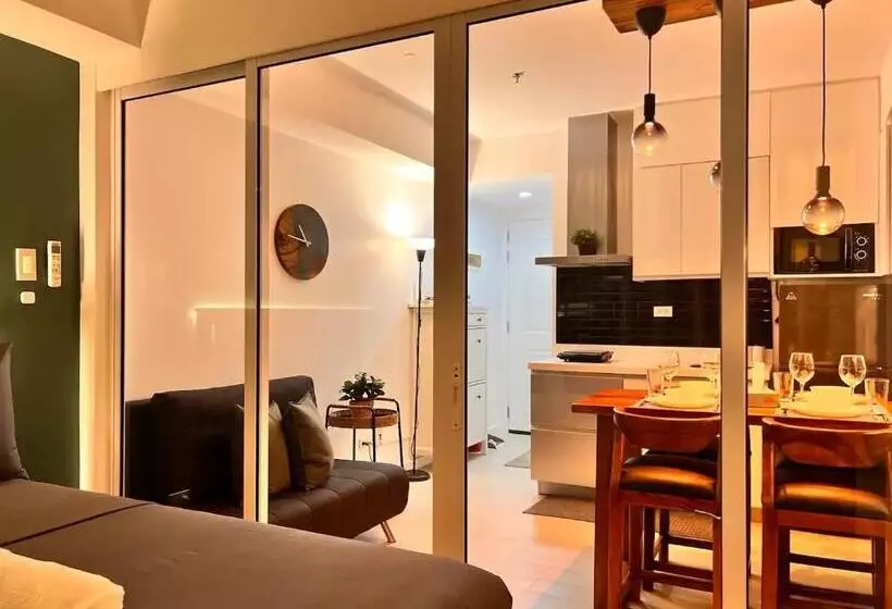 Manila Philippines, Azure Urban Resort Staycation By Leroche Near Ninoy Aquino International Airport