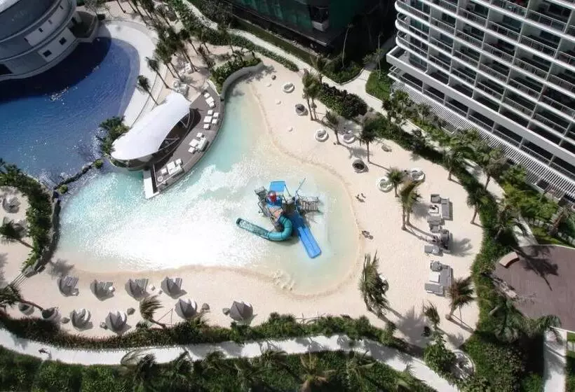 Manila Philippines, Azure Urban Resort Staycation By Leroche Near Ninoy Aquino International Airport