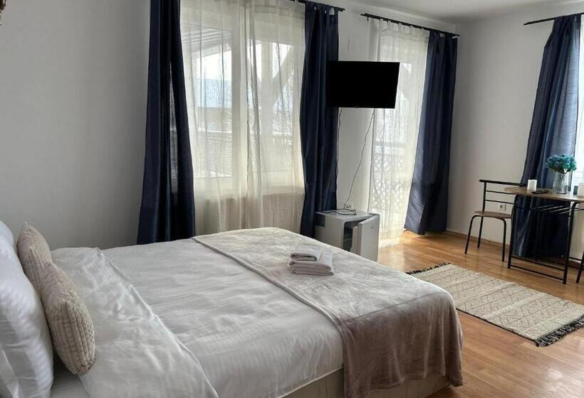 پانسیون Ambra Room S