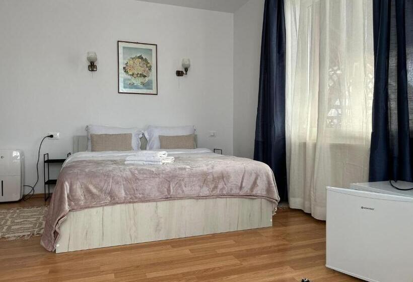 پانسیون Ambra Room S