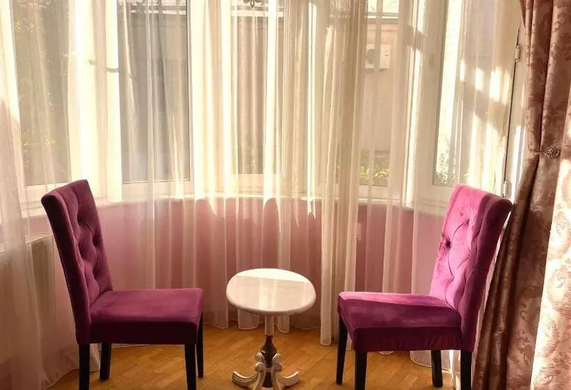 پانسیون Central Guesthouse