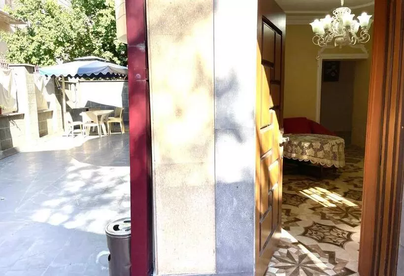 پانسیون Central Guesthouse
