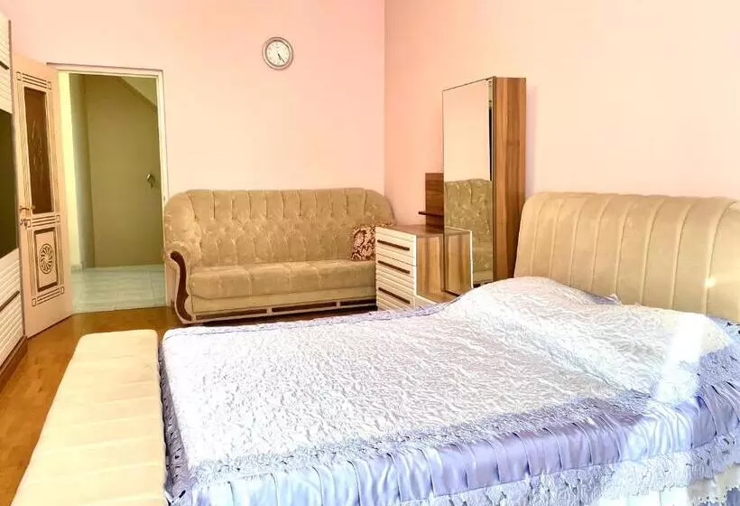 پانسیون Central Guesthouse