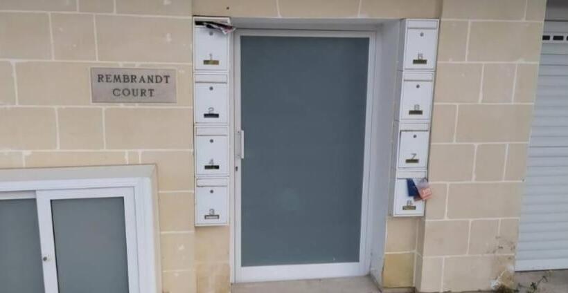 Pensão Sunlight House