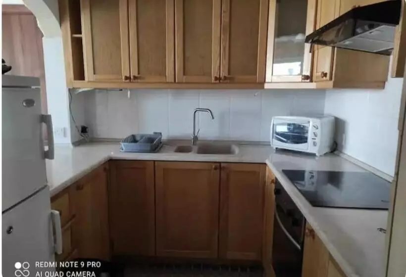 پانسیون Sunlight House