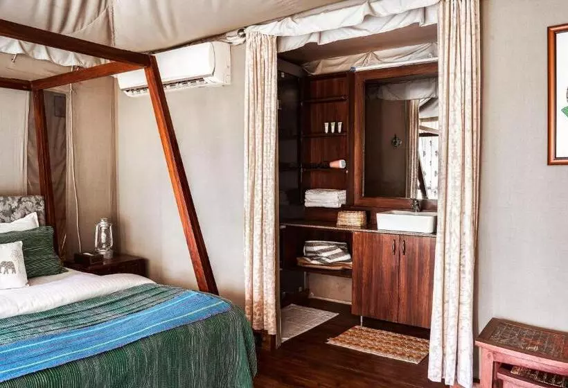 リゾートホテル Bagh Tola, Bandhavgarh Tiger Reserve