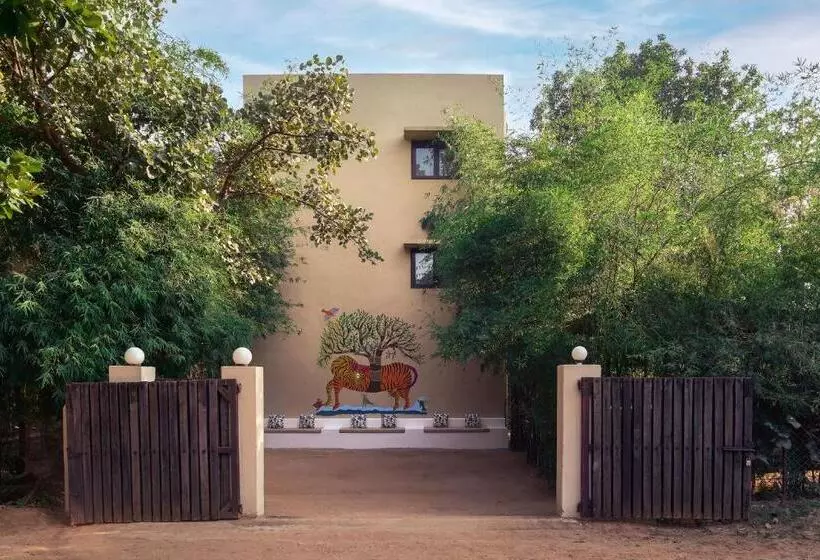 リゾートホテル Bagh Tola, Bandhavgarh Tiger Reserve