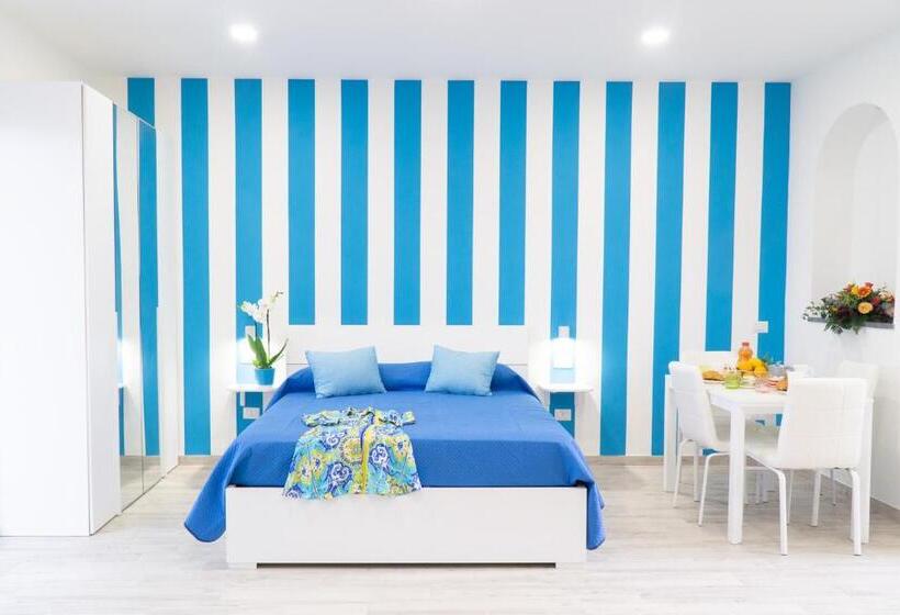 Summer Colors Rooms & Apartments