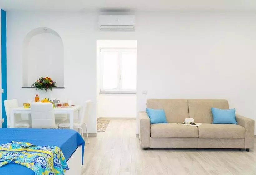 Summer Colors Rooms & Apartments