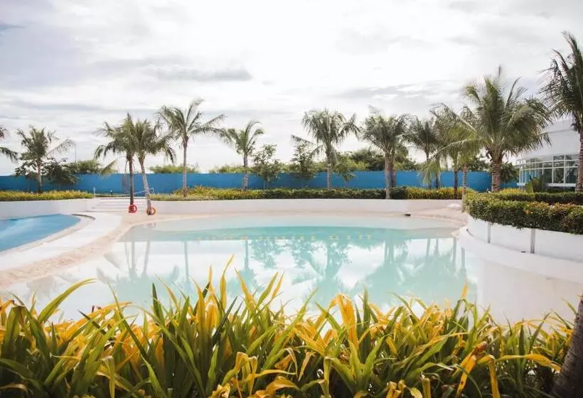 Bali Inspired With Man Made Beach View, Ps4, Instax, Karaoke & Netflix