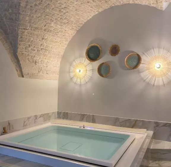 Aamiaismajoitus (B&B) Avril Suite