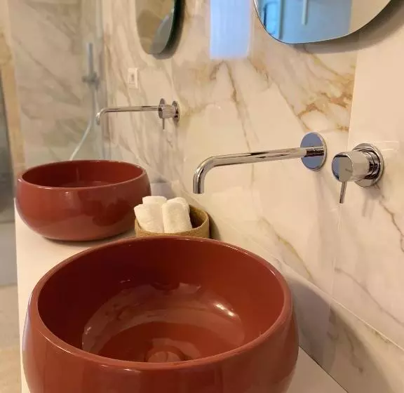 Aamiaismajoitus (B&B) Avril Suite