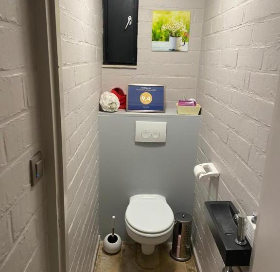 تختخواب و صبحانه Toezens