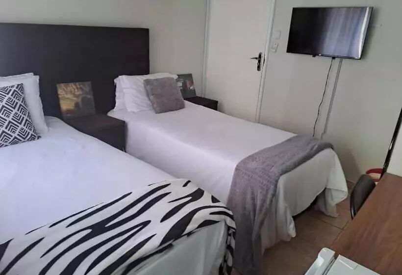 تختخواب و صبحانه Virgin Guesthouse