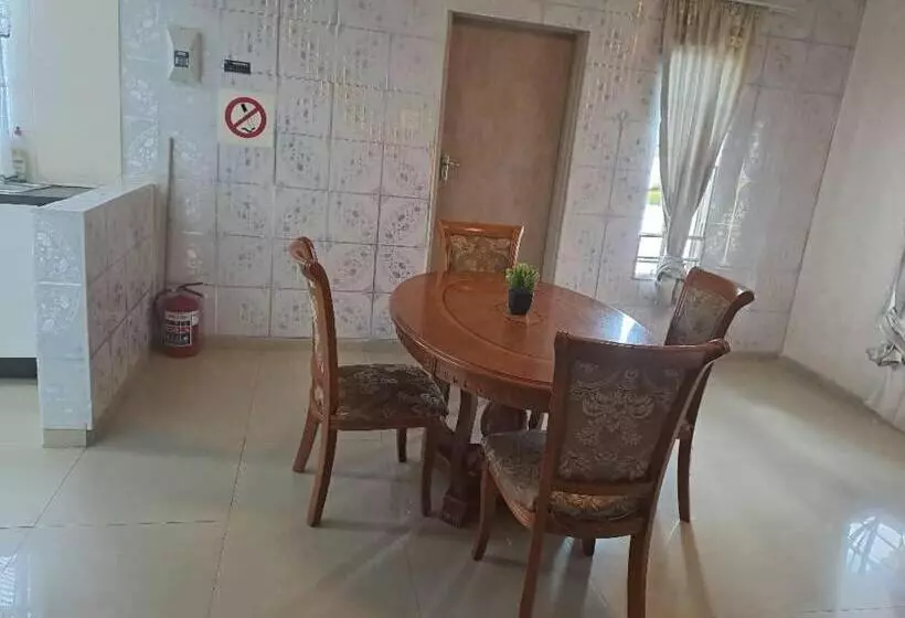 تختخواب و صبحانه Virgin Guesthouse