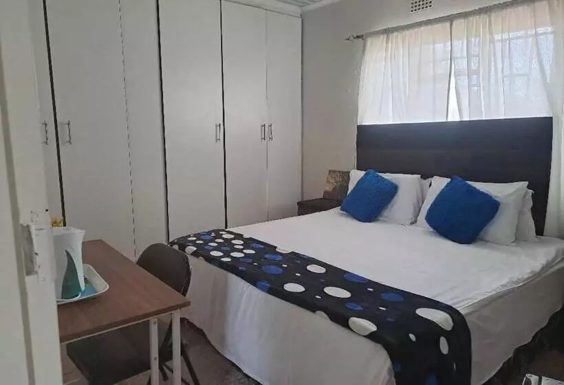 تختخواب و صبحانه Virgin Guesthouse