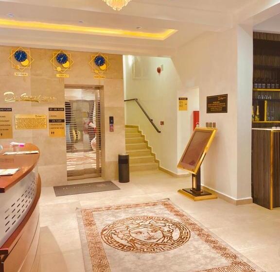 De Grand Hotel And Rooftop