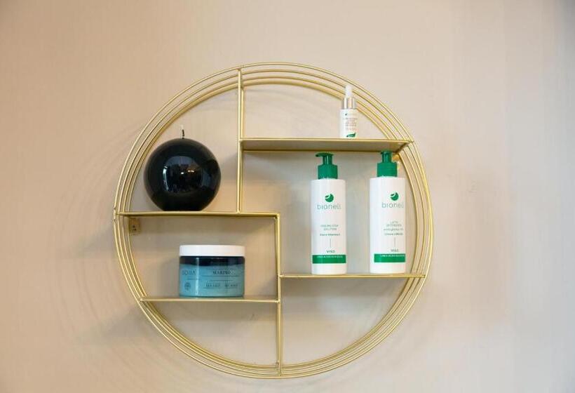 هتل Femme Noir Boutique Apartament Fitness E Spa