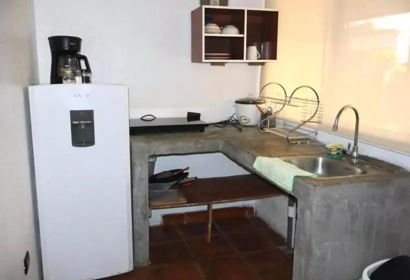 Hotelli Coconut Beach House