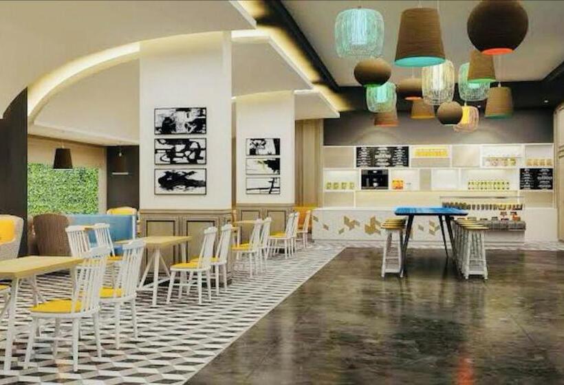 هتل Country Inn & Suites By Migrolino