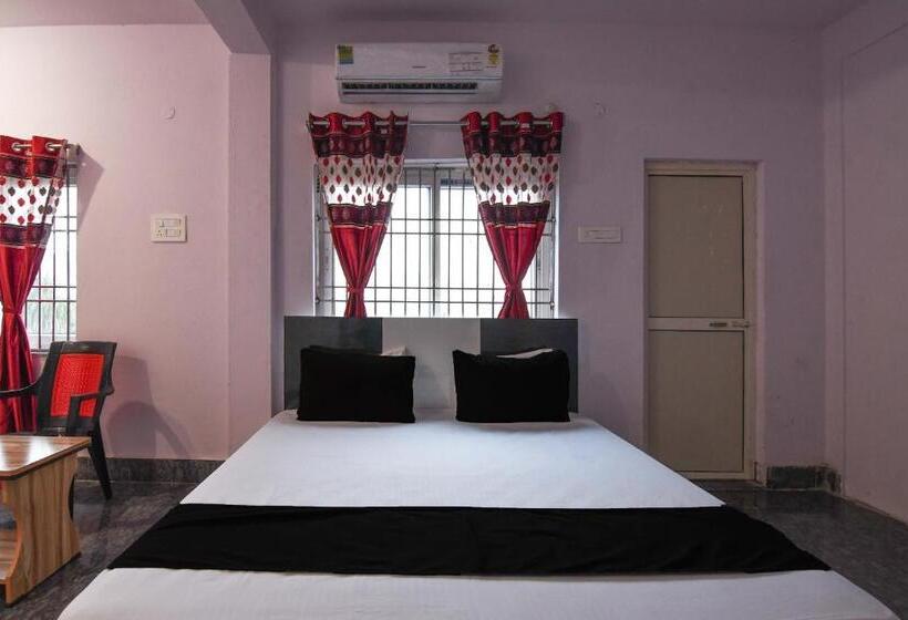 בית מלון כפרי Oyo Silk City Palace