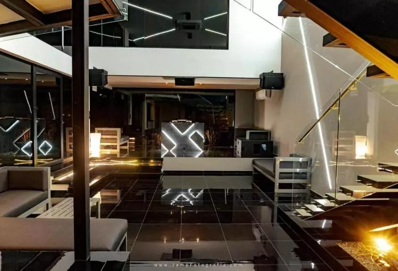 ホテル Suites Lounge Cañasgordas