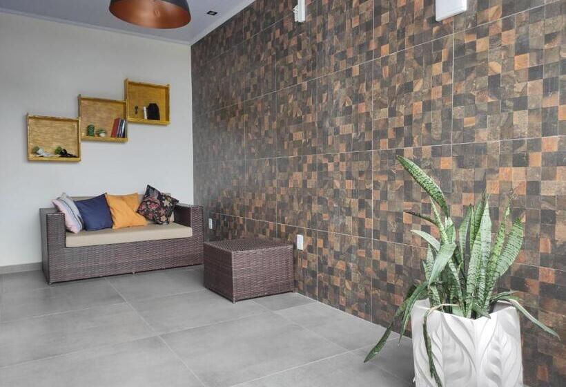 هتل Vitória Suítes   Vila De São Jorge