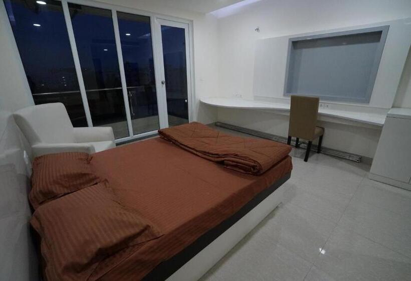 酒店 Palette Perumbakkam Near Sathyabama University