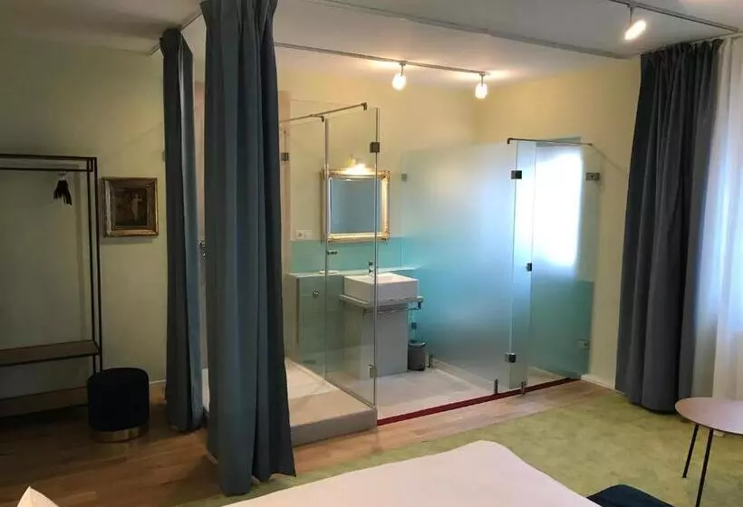 Aamiaismajoitus (B&B) Lèvres