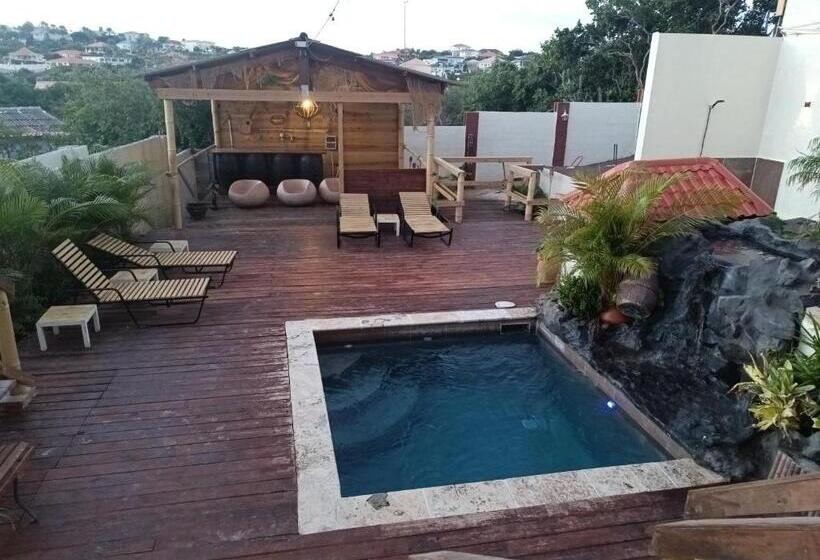 پانسیون No Name