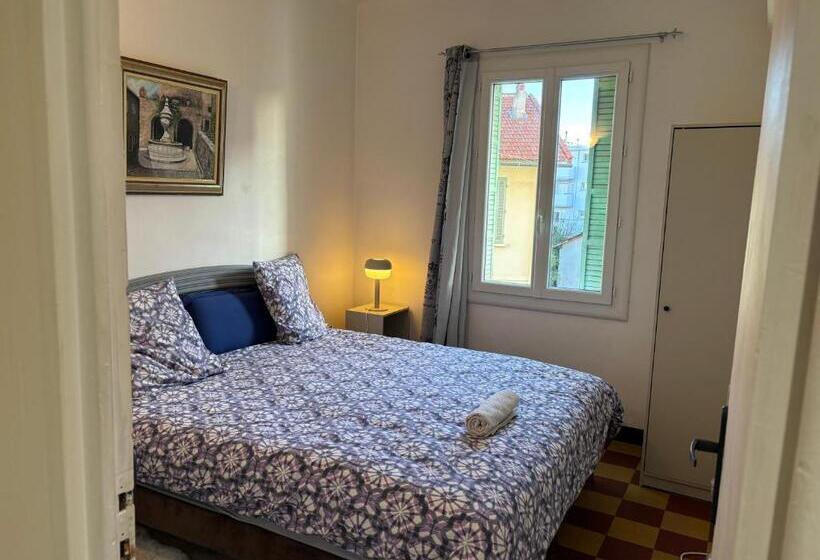 פנסיון Brinette Room