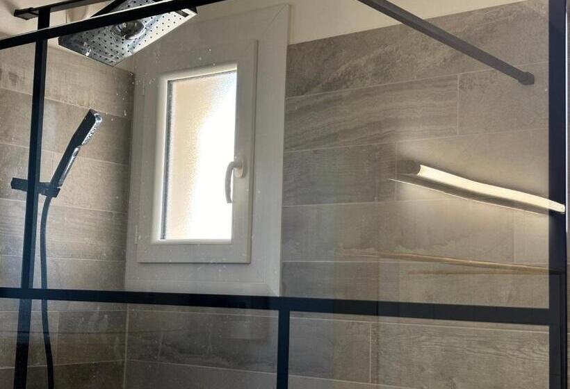 פנסיון Brinette Room