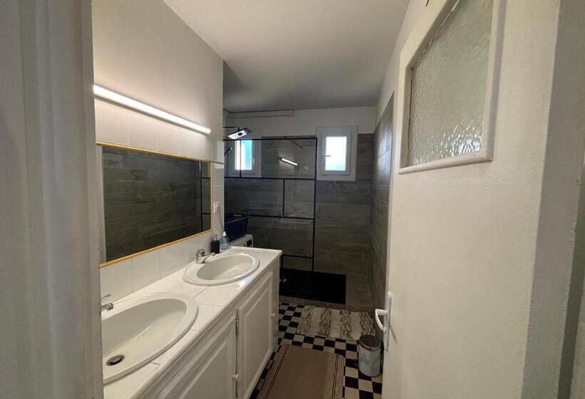 פנסיון Brinette Room