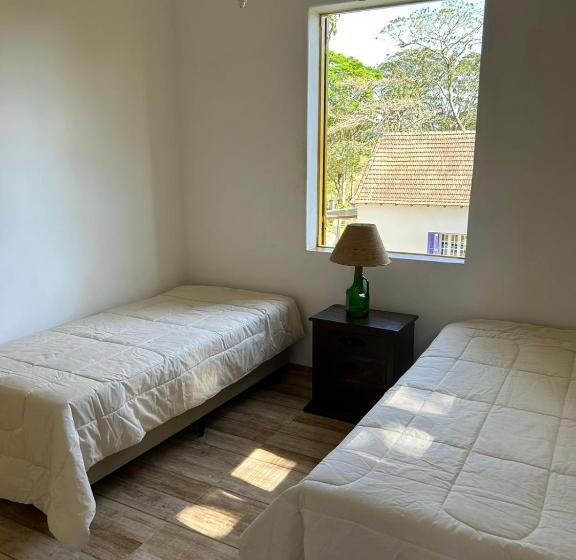 펜션 Acomodações Gaia Magia