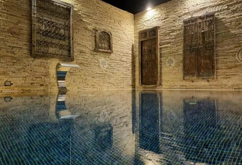 ペンション Dar Al Makam   Luxury Experience