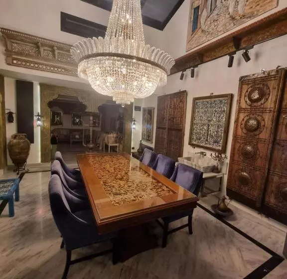 ペンション Dar Al Makam   Luxury Experience