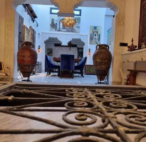 ペンション Dar Al Makam   Luxury Experience