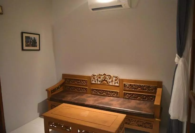 ペンション Ketut Joglo Guest House