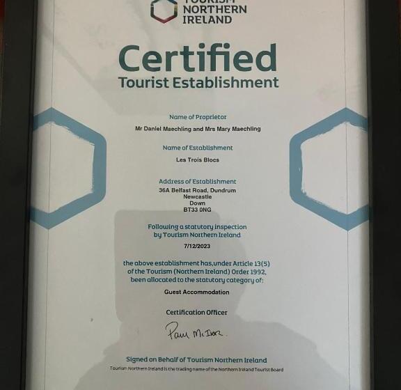 膳宿费 Les Trois Blocs