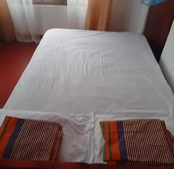 ペンション Weligama Elite Guest   Home Stay