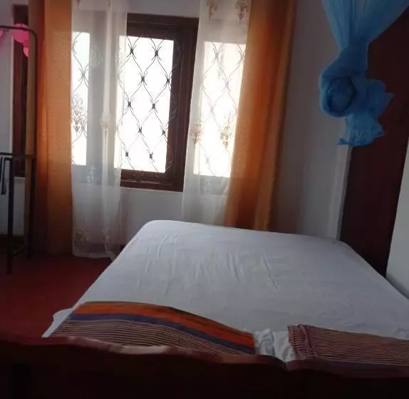 ペンション Weligama Elite Guest   Home Stay