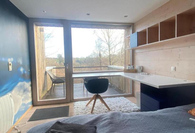 تختخواب و صبحانه Chambres Perchees