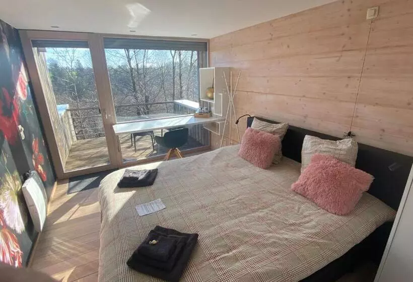 تختخواب و صبحانه Chambres Perchees