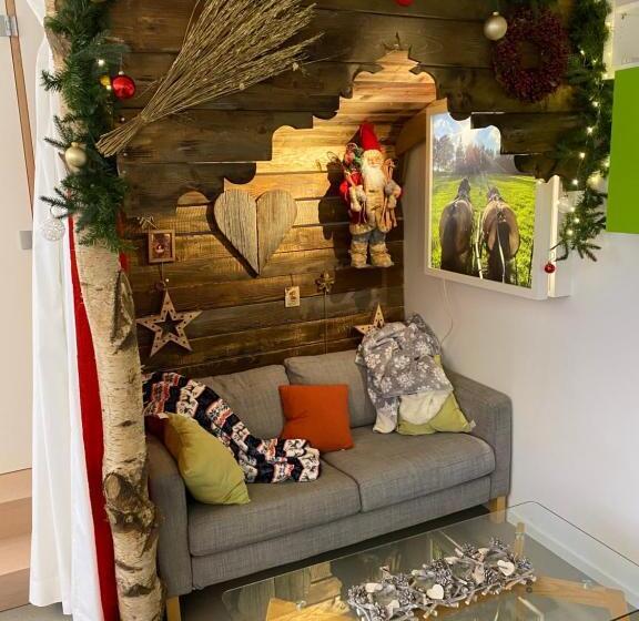 تختخواب و صبحانه Chambres Perchees