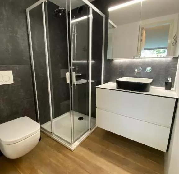 تختخواب و صبحانه Chambres Perchees