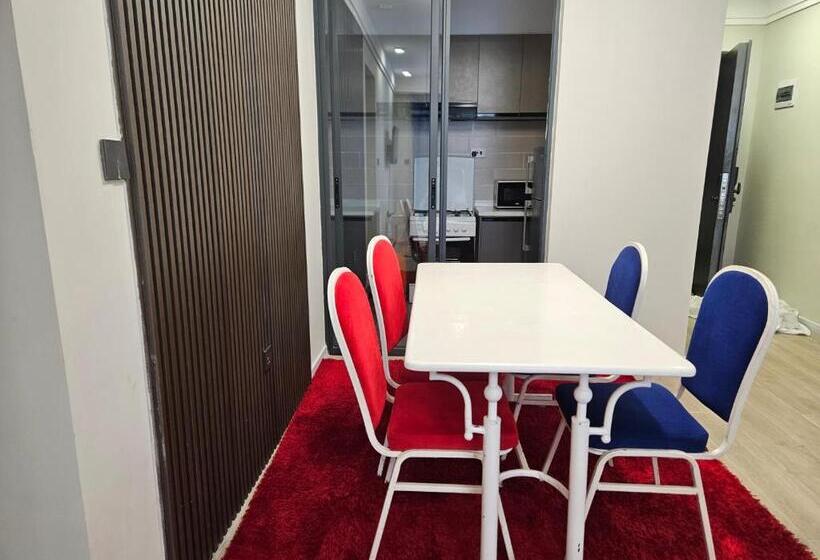 Holiday Inn Suits Nairobi