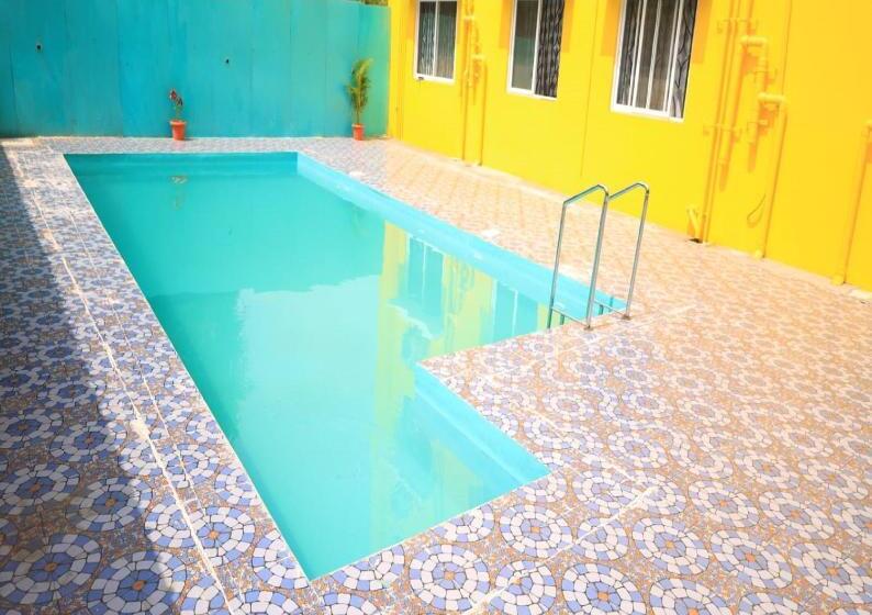 호텔 Auro Galaxy Pondy With Swimming Pool