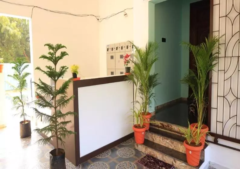 Hotelli Auro Galaxy Pondy With Swimming Pool