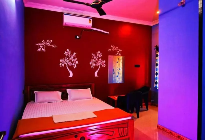 Hotelli Auro Galaxy Pondy With Swimming Pool