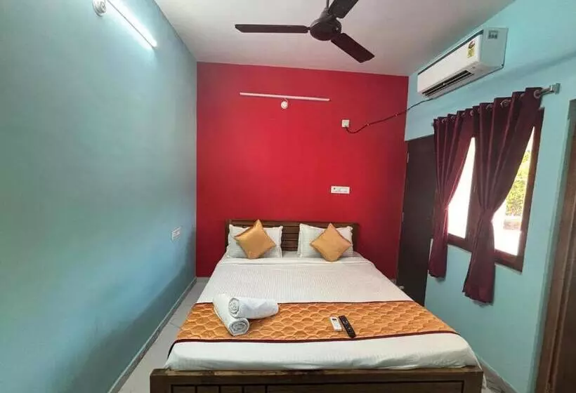 Hotelli Auro Galaxy Pondy With Swimming Pool